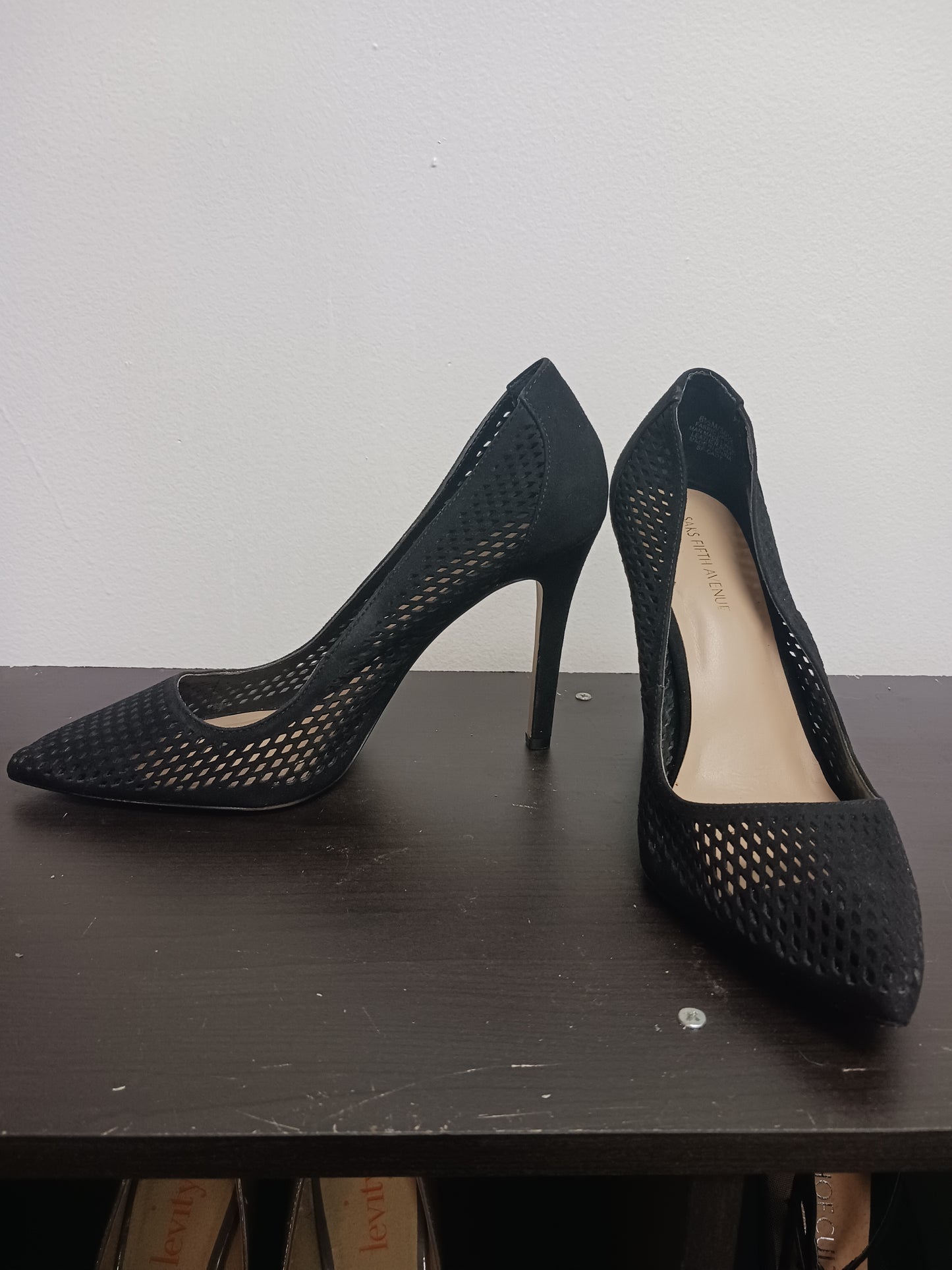 Saks Fifth Avenue Black Microsuede CADY Pumps Shoes, Size 6.5M