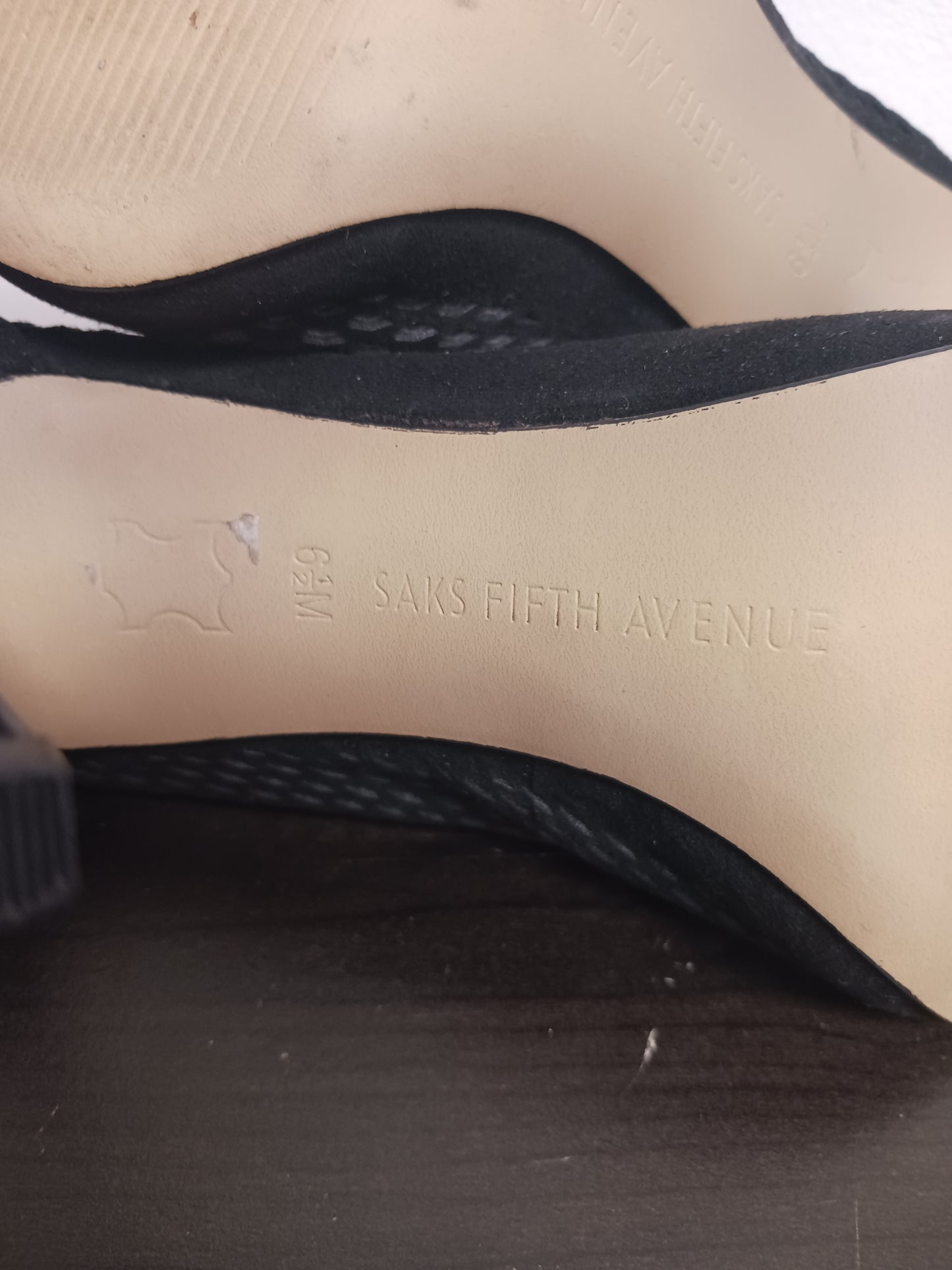 Saks Fifth Avenue Black Microsuede CADY Pumps Shoes, Size 6.5M